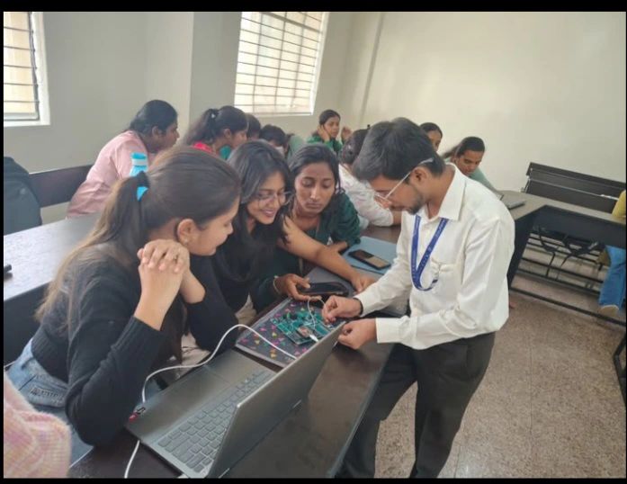 2 Days handson Workshop on IoT and Prototyping at SVCE - Bangalore